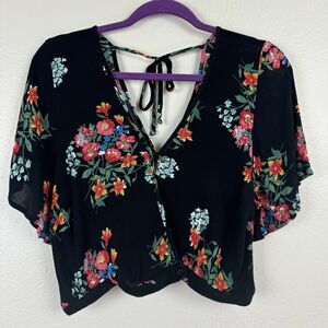 Xhilaration Gauzy Boho Flutter Sleeve Floral Cropped Wrap Top Black Pink Small